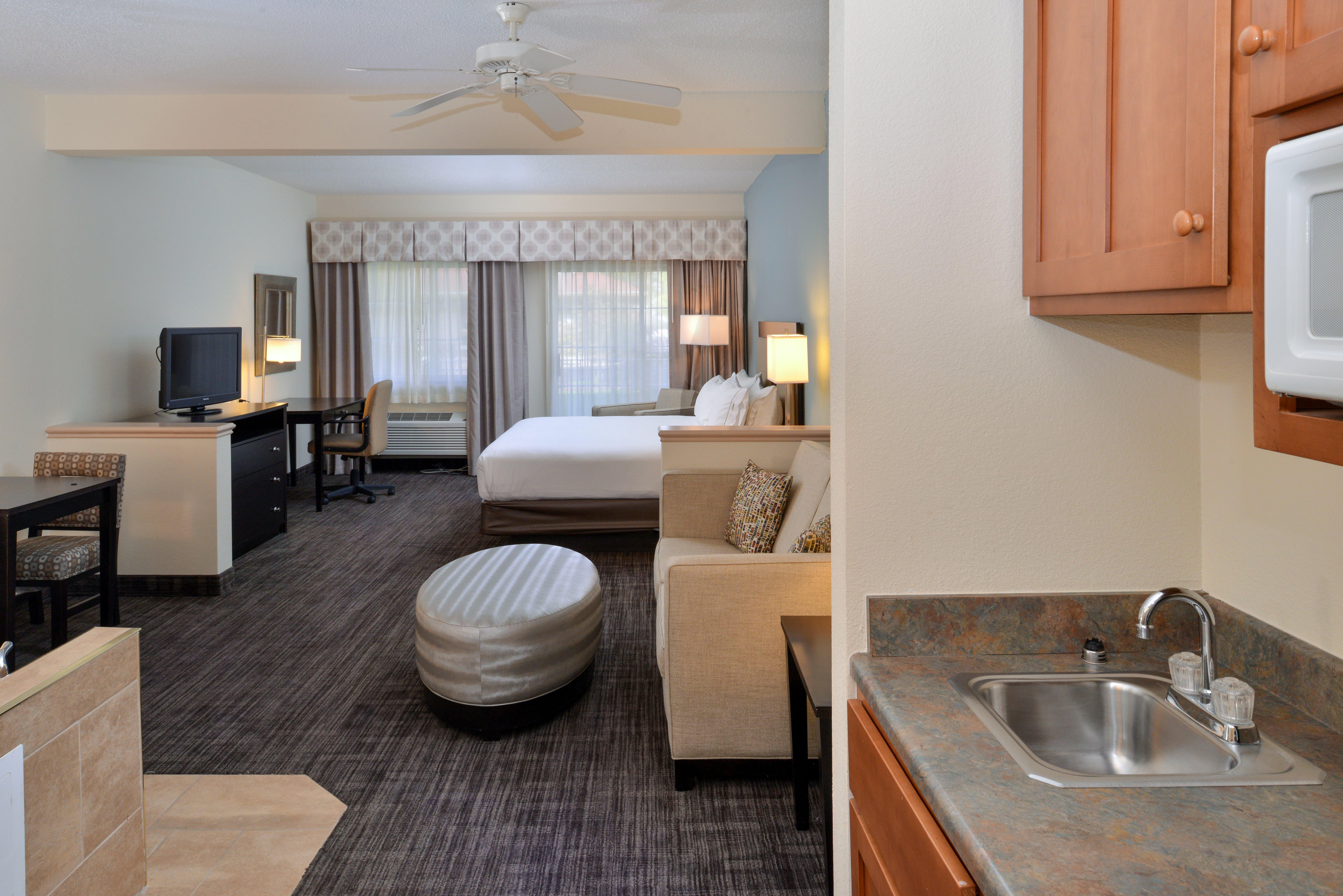 Holiday Inn Express Hotel & Suites-Saint Joseph By Ihg Exteriör bild